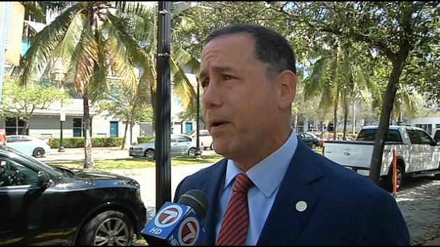 Miami Beach Mayor to travel to Cuba