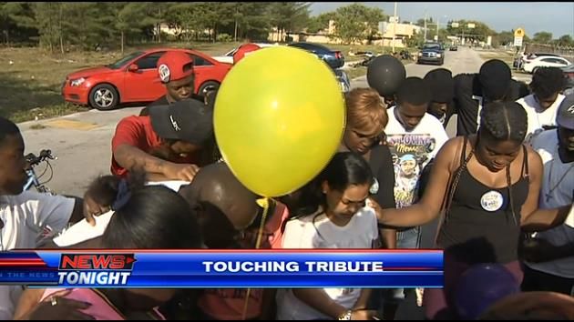 Memorial held for NFL player who died after dirt bike crash