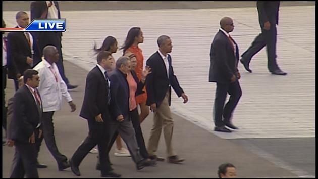 In Cuba, Obama calls for burying 'last remnant' of Cold War