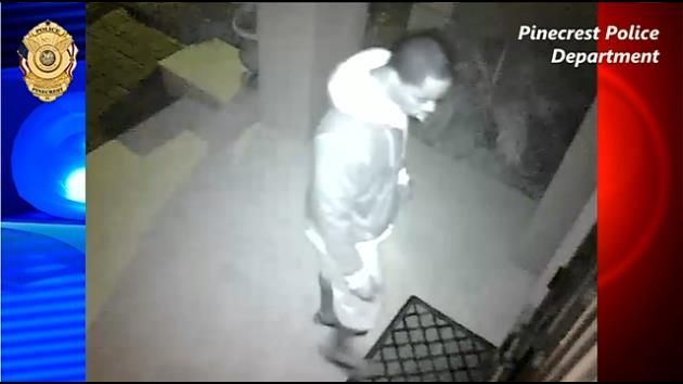 Man caught on camera trying to break into Pinecrest home