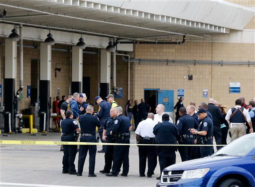 Police: Bus station gunman kills trooper; others shoot him