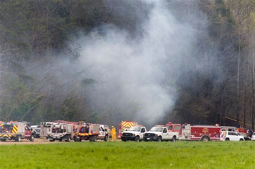 5 killed in tourist helicopter crash in Smoky Mountains