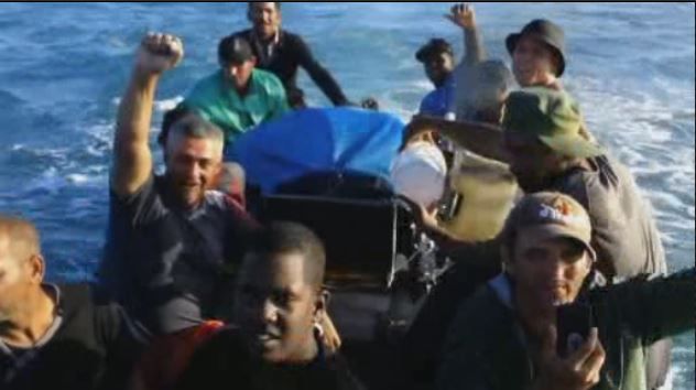 21 Cuban migrants document arrival to South Florida