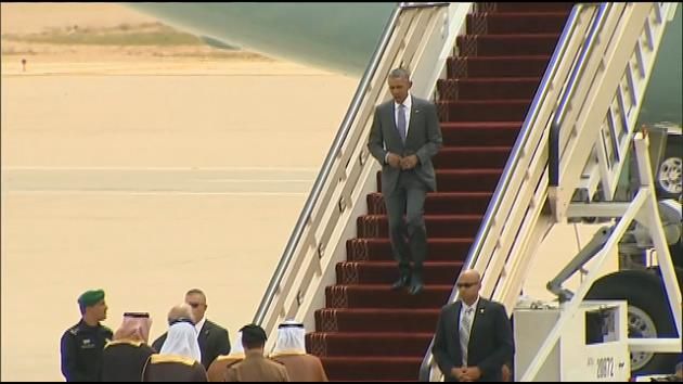 Obama meets with King Salman at start of Saudi Arabia visit