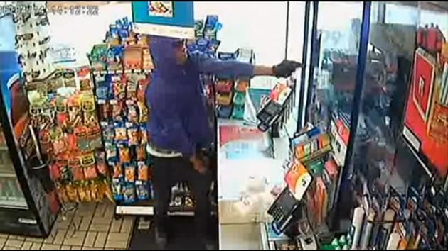 Man caught on camera in failed Oakland Park attempted robbery