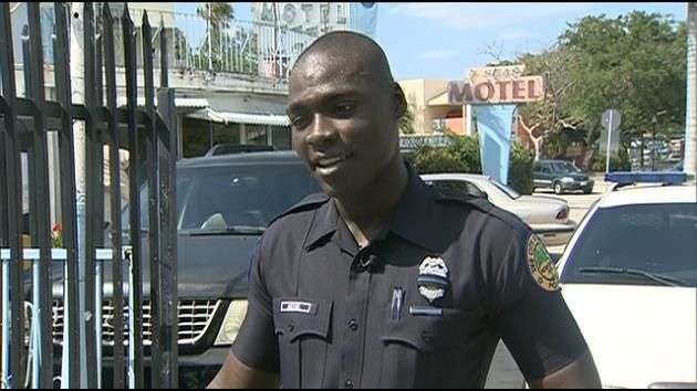 Miami Police officer helps out Bahamian family found sleeping at bus stop