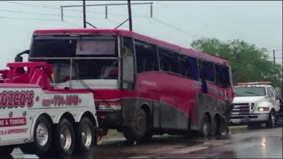Officials: 8 dead, 44 hurt, in South Texas bus crash