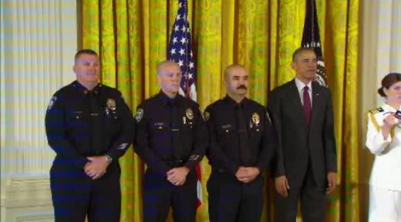 Granting Medal of Valor, Obama says US must listen to police