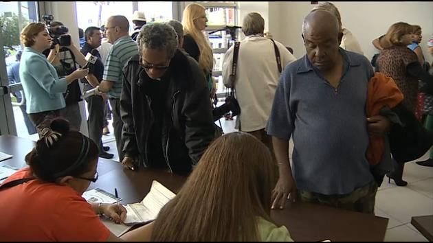 CAMACOL gives away 3,000 food vouchers