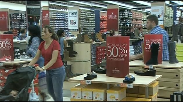 South Florida shoppers scurry for last minute gifts