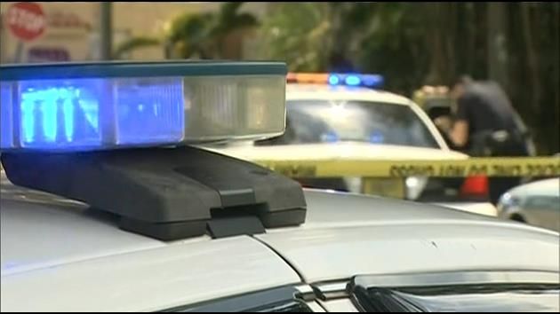 Man rams Opa-locka police car, takes off