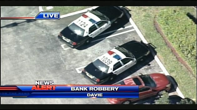 Davie BB&T bank robbed; 1 at large