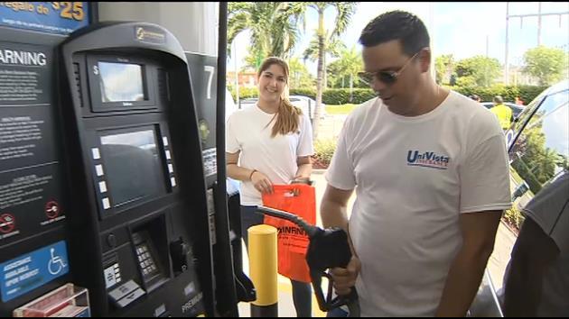 Insurance company to help drivers pay for gas - WSVN-TV - 7NEWS Miami ...