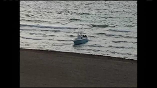 Migrants arrive off Miami Beach