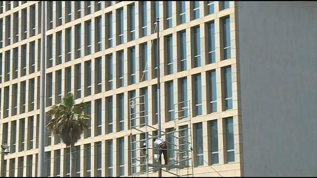 Cuban flag to hang in State Dep't lobby as embassies reopen