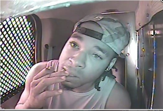 Florida man tries to chew off fingerprints to avoid identification