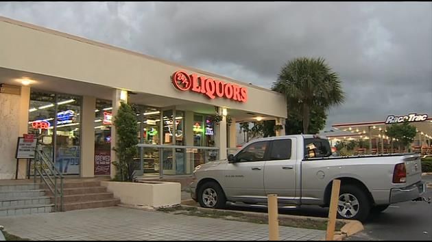 Mother and daughter caught stealing from liquor store