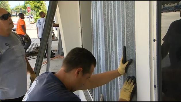 Keys residents ready for rain from Erika's remnants