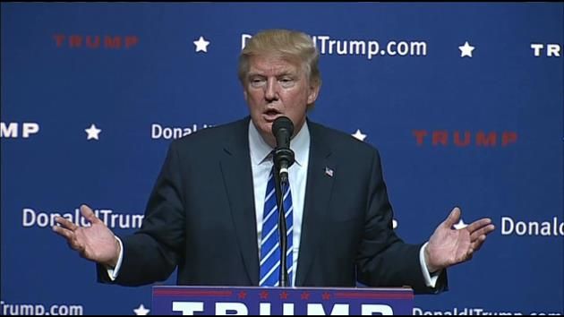 Trump signs pledge to back GOP's 2016 presidential nominee
