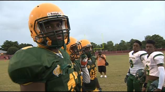 Killian Senior High student plays 1st football game since stabbing