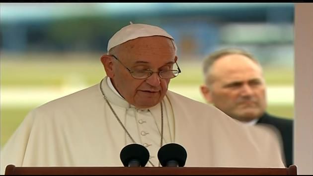 Pope Francis praises US-Cuba detente as model for world