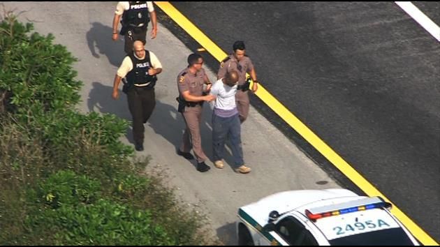 Scuffle between prisoner and agent delays traffic on I-95