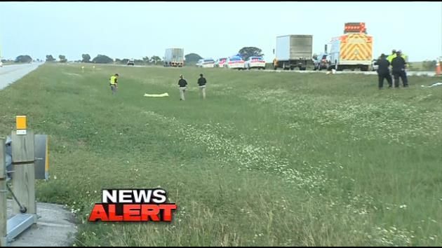 Police-involved car accident leaves 1 dead