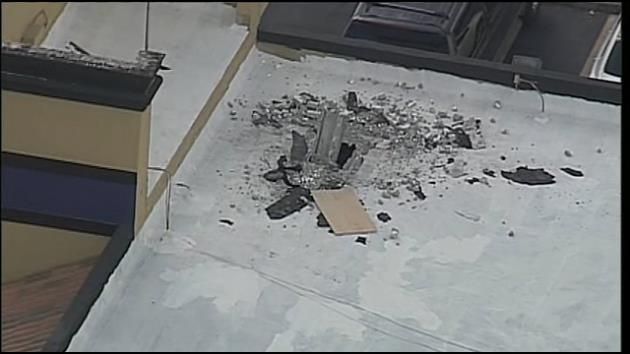 Burglars break into Hialeah Sprint store through ceiling