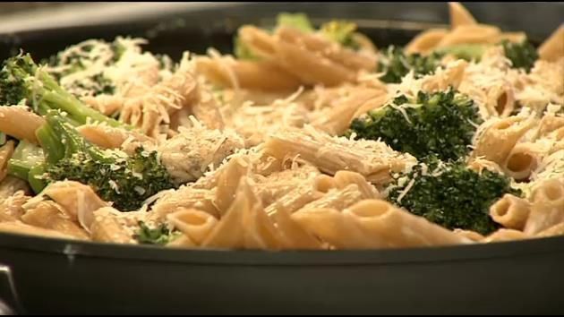 Chicken Broccoli Alfredo/Belkys Nerey