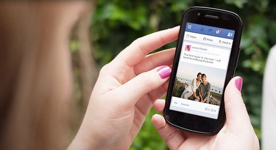 Facebook programs computers to describe photos for the blind