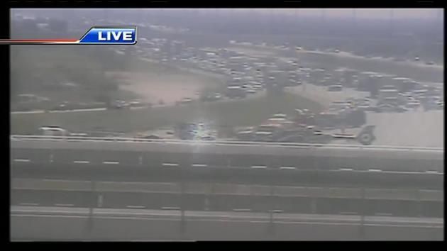 Rollover crash on northbound I-75 temporarily halts traffic