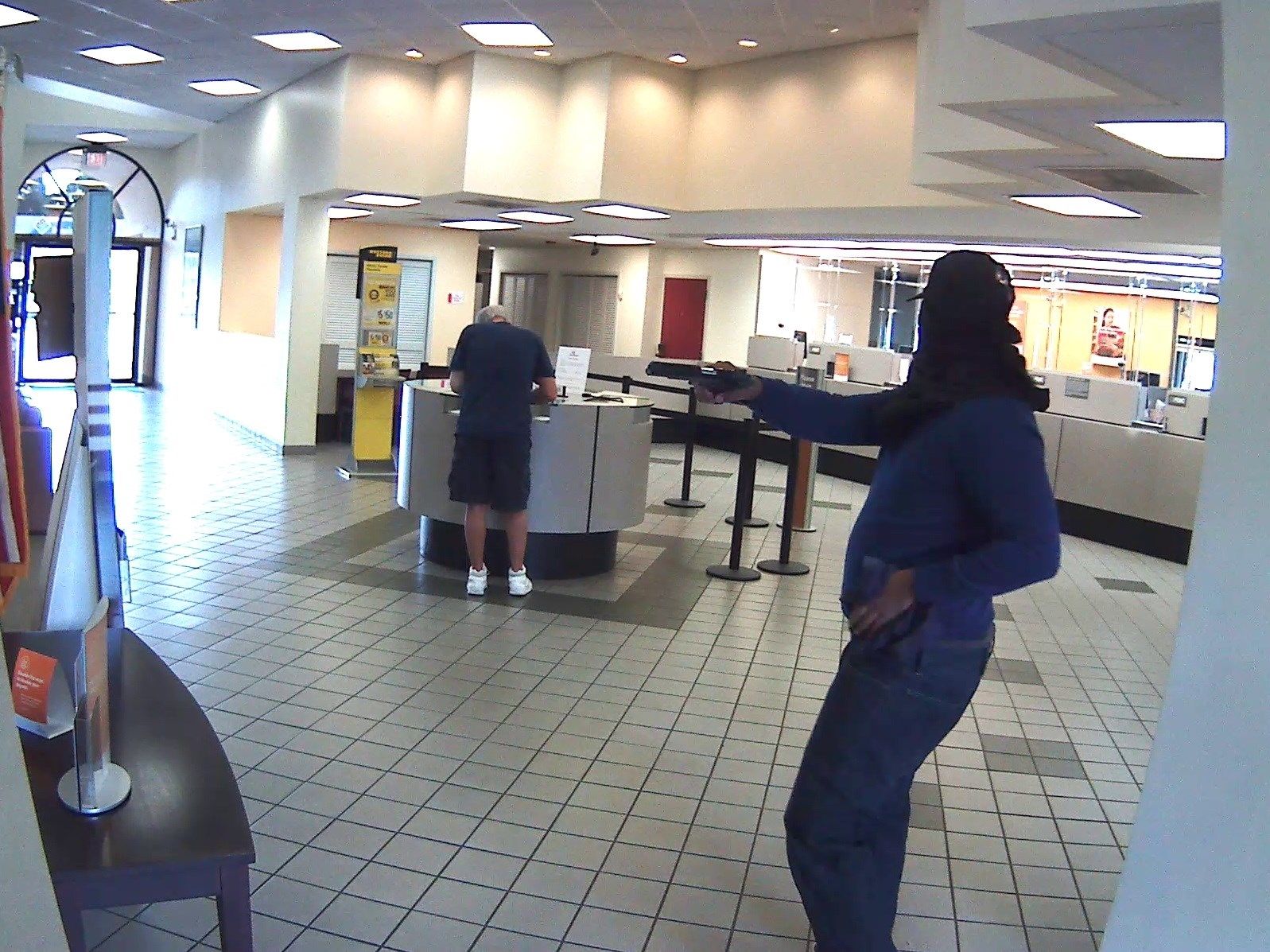 FBI releases photographs of Pompano bank robber