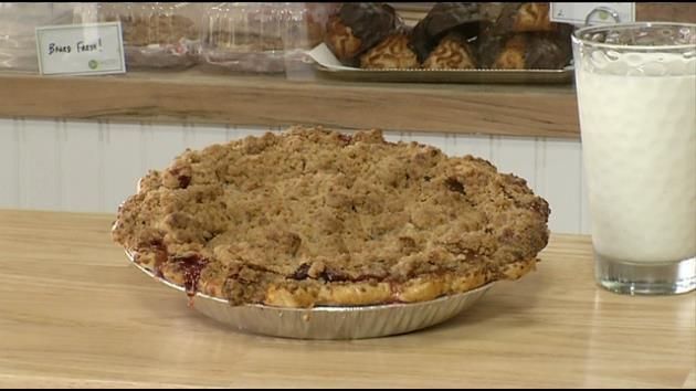 Apple Cranberry Crumb/The Good Pie Company
