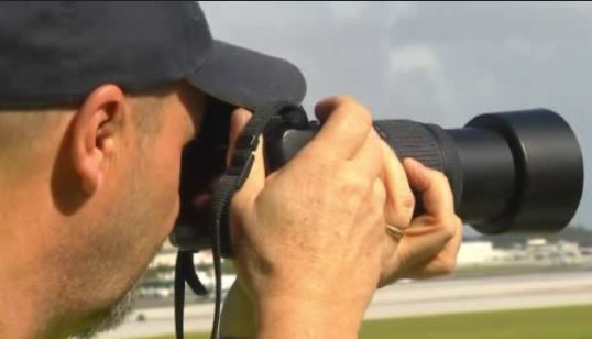 Local airports using planespotters as additional security