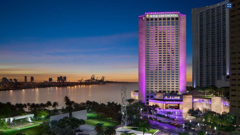 Outdoor ice skating rink opening at InterContinental Miami