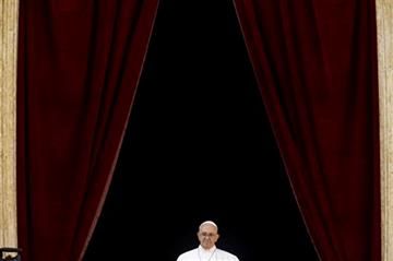 Pope issues Christmas indulgence to spread message of mercy
