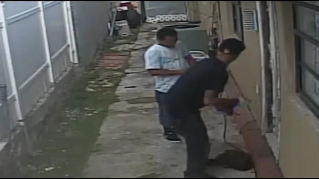 South Florida homeowners release surveillance of burglary