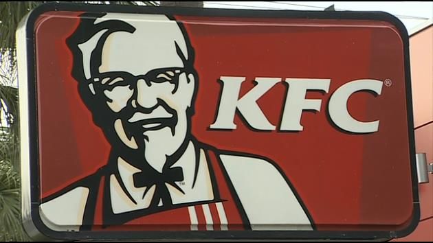 Police search for KFC robber in Fort Lauderdale