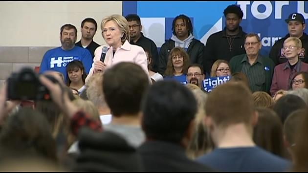 Clinton wins Iowa, campaigns turn to New Hampshire