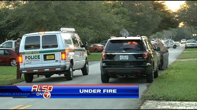 Police: SW Miami-Dade man shot, carjacked; 2 at large