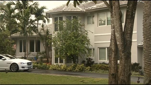 Woman hurt in SW Miami-Dade home invasion; 3 at large