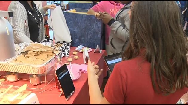 Broward students taste test potential school lunch items