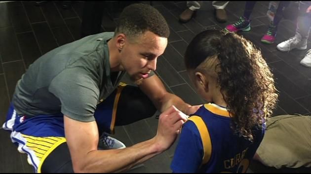 Stephen Curry brings joy to 5-year-old boy with cancer